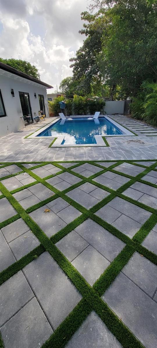 Foto del edificio - 5901 SW 64th St