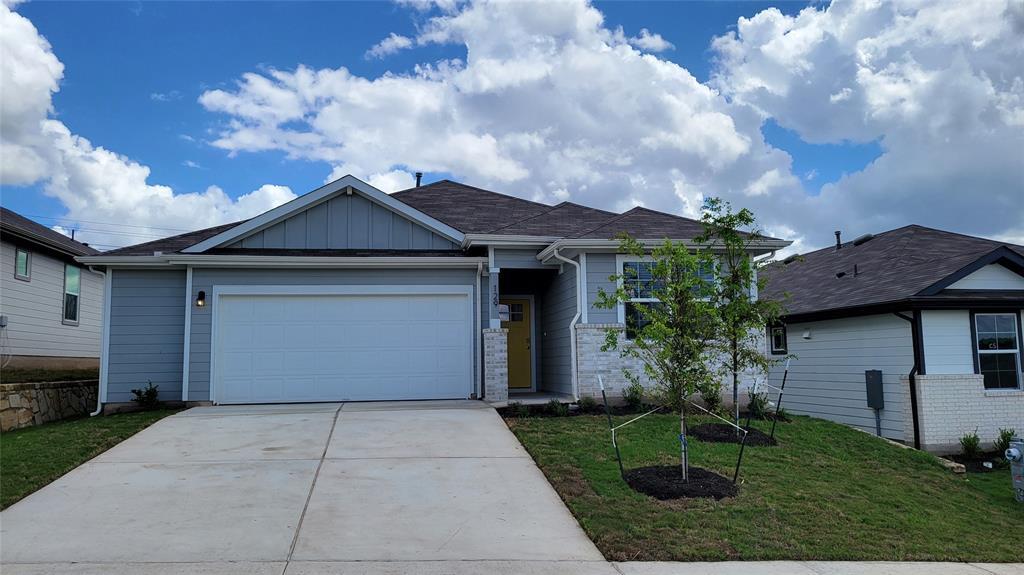 Foto principal - 129 Sweetwater Dr