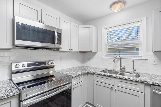 Foto del edificio - 5290 Kervin Rd