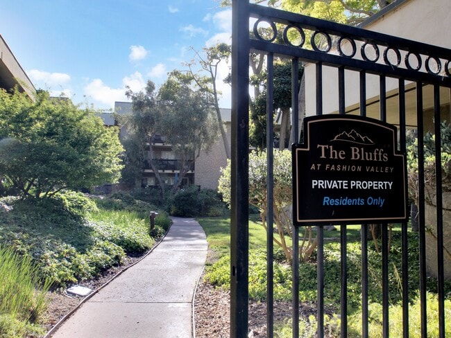 Building Photo - 6314 Friars Rd