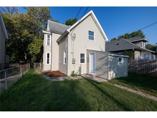 Foto del edificio - 874 N Howell St
