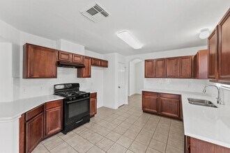 Building Photo - 25107 Clover Ranch Dr