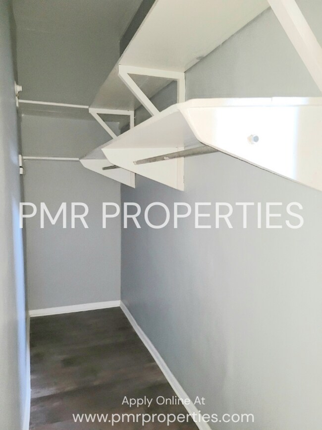 Foto del edificio - 901 S 14th St