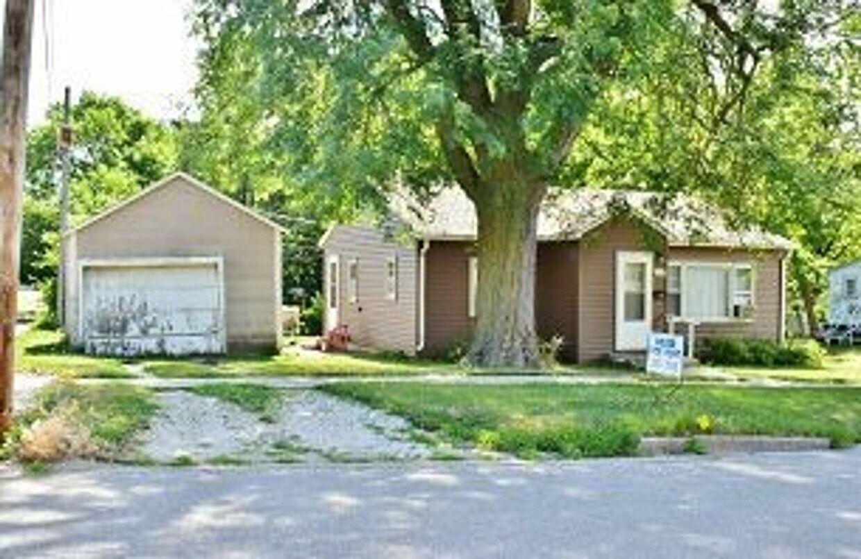 Primary Photo - 2 br, 1 bath House - 621 4th Street