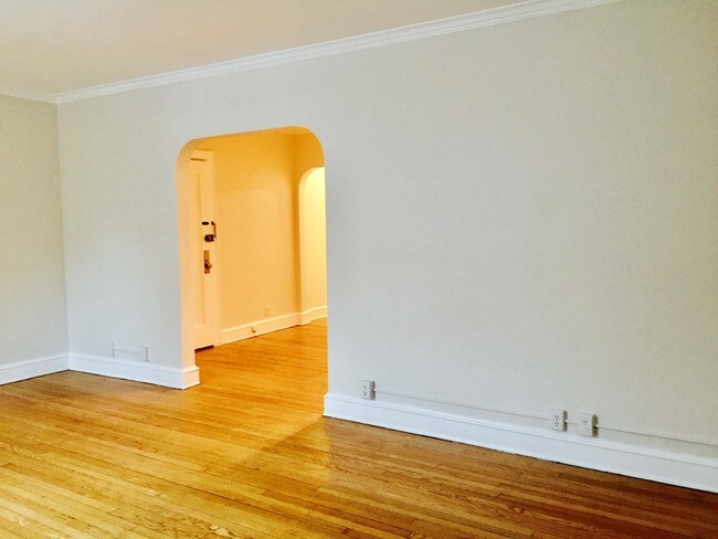 Foto del edificio - 11 Monmouth Ct