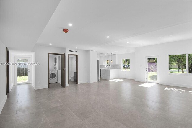 Foto del edificio - 7902 SW 67th Ave