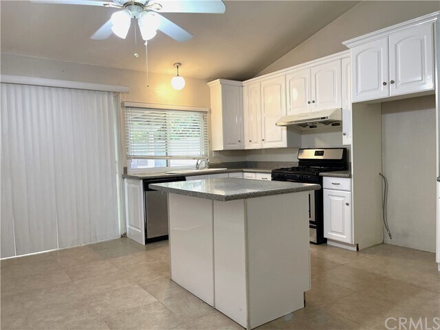 Building Photo - 16707 Newbrook Cir