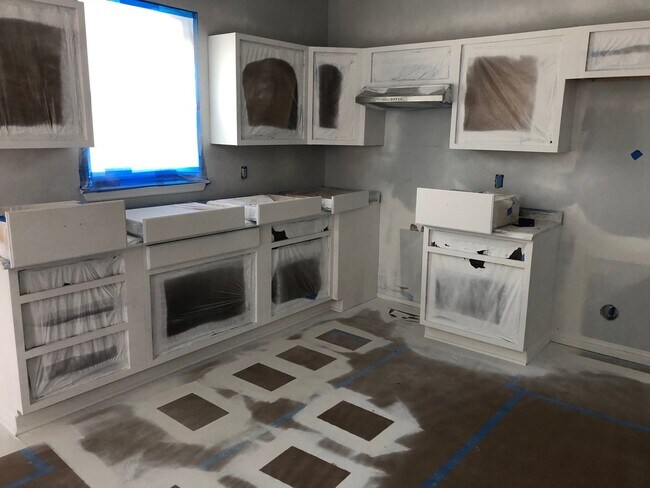 Building Photo - Fully Renovated Single Family Home