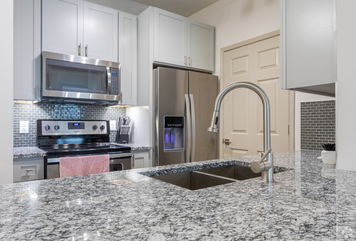 Cortland Falls River Apartments 1302 Rio Valley Dr Raleigh, NC