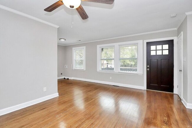 Foto del edificio - Charming 2BD/1BA Ranch in Druid Hills