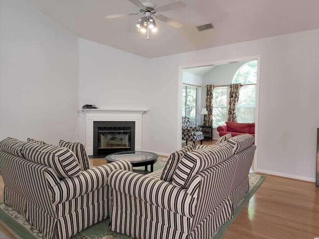 Building Photo - 452 Tradition Club Dr