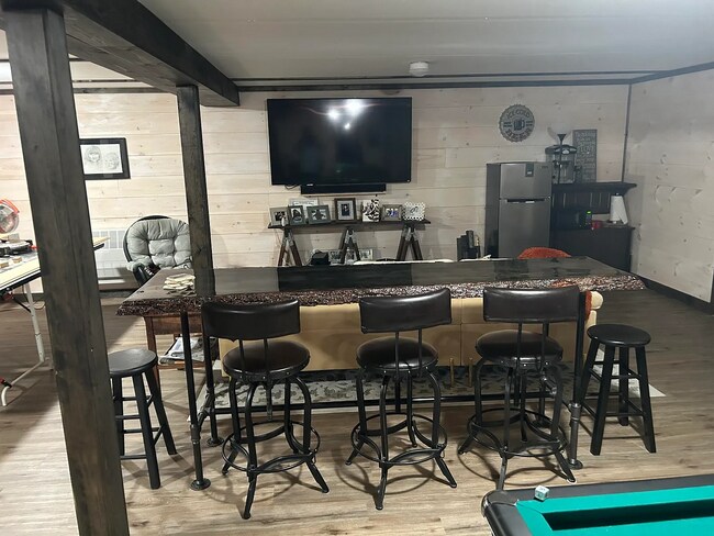 Foto del edificio - 79 Scenic Heights Dr