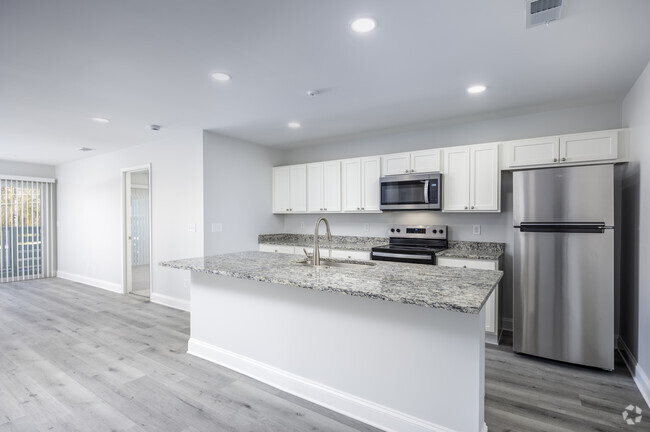 2BR, 2BA - 1,300SF - Kitchen - Keystone Luxury Apartments