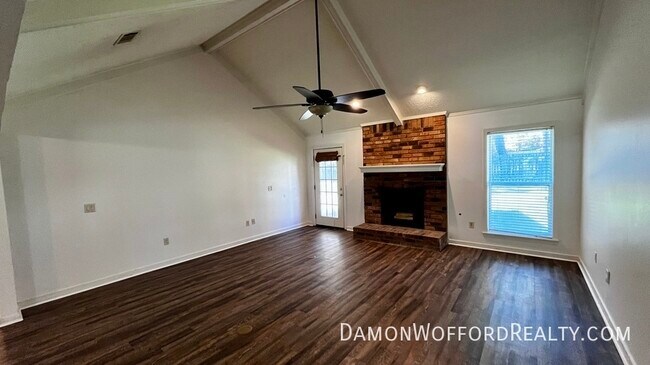 Foto del edificio - 120 Bellegrove Cir