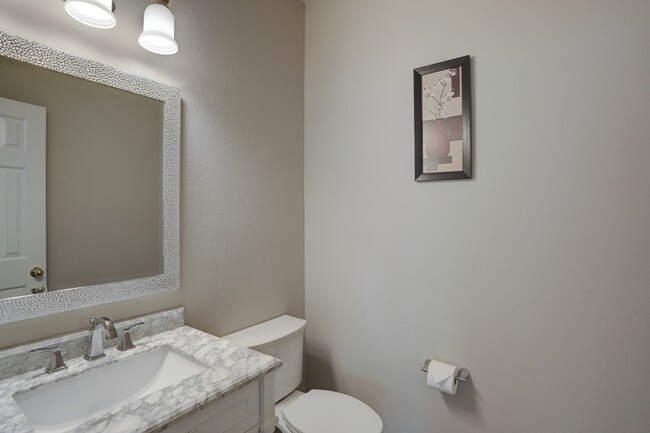 Building Photo - 1408 S Friendswood Dr