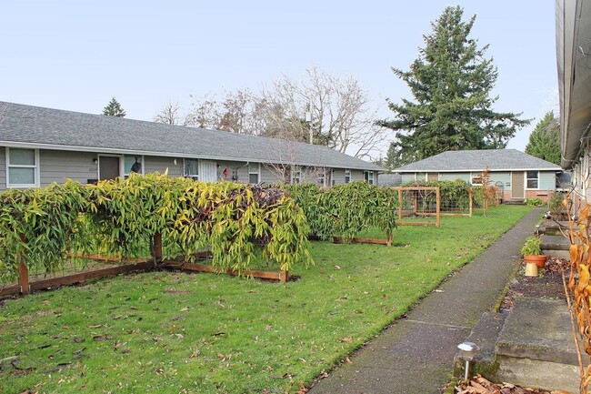 Foto del edificio - 6923-6923 NE Prescott St