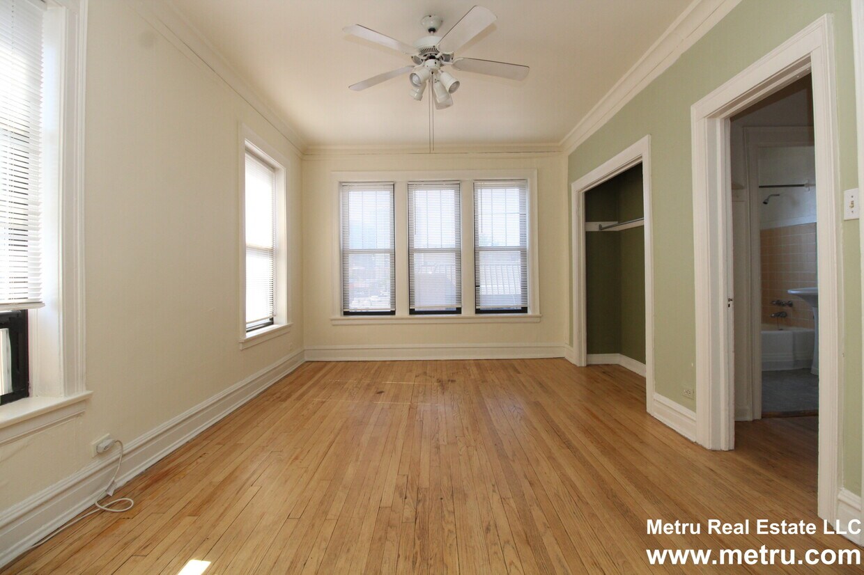 Primary Photo - 645 W Patterson Ave