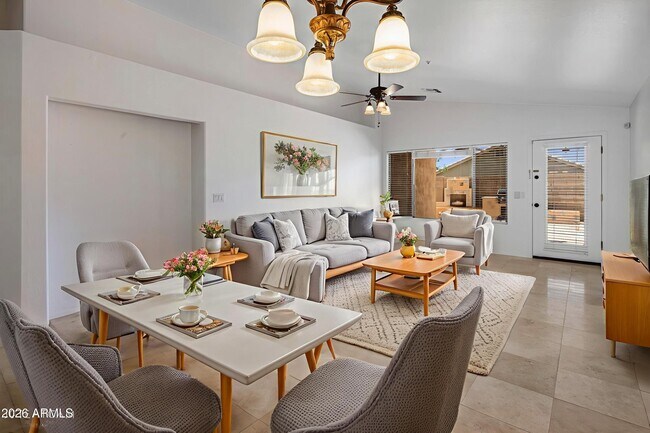 Foto del edificio - 10307 E Caribbean Ln