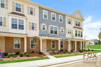 Building Photo - 7109 Brookview Ln