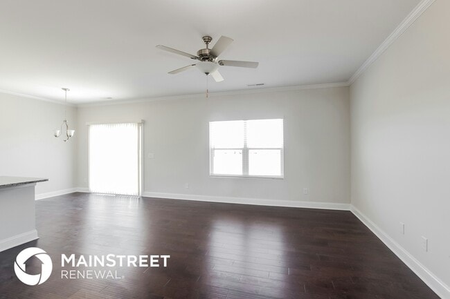 Building Photo - 2115 Vecchio Dr