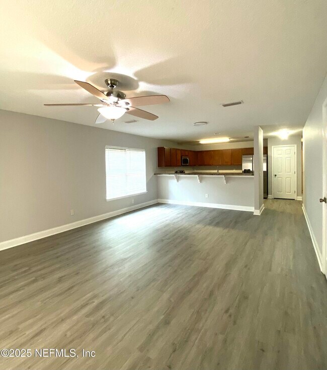 Foto del edificio - 86069 Pineview Dr