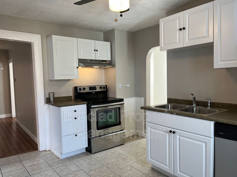 68 Bank St Unit First Floor, Derby, CT 06418 Condo for Rent in Derby