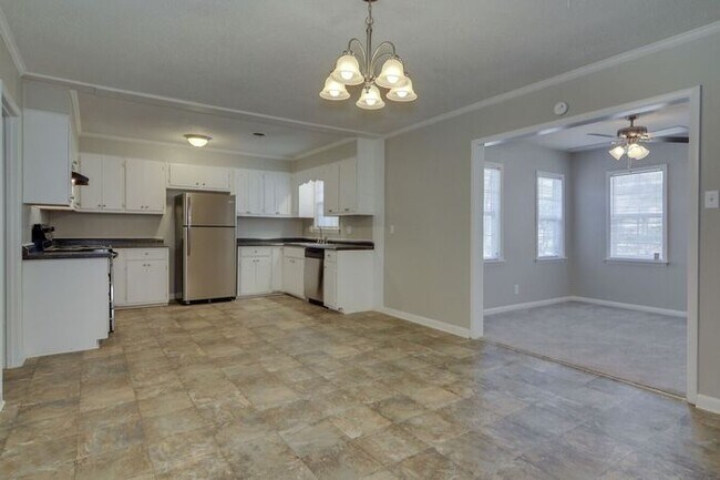 Building Photo - 3009 Griffis Ct