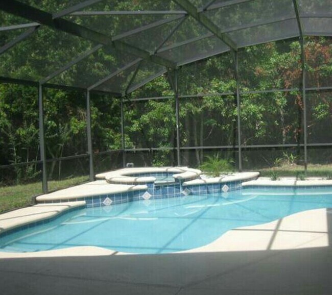 Foto del edificio - 231 Shady Oak Loop