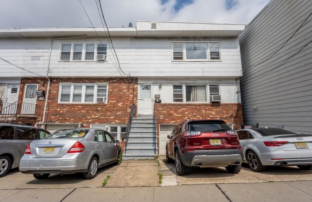 Foto principal - 1037 Summit Ave