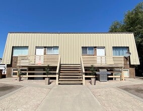 Building Photo - 146-146 Parrish Ln