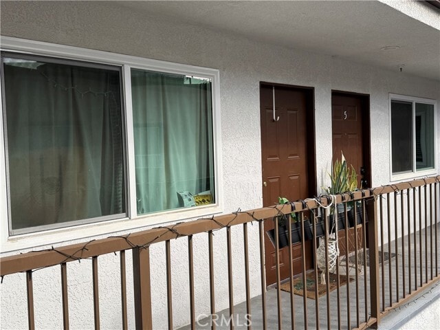 Building Photo - 1758 N Kingsley Dr