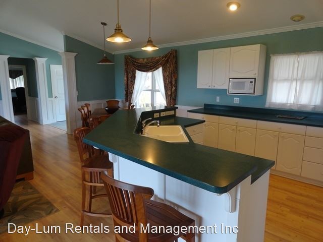 Building Photo - 4 br, 3.5 bath House - 28-535 Kulaimano Road
