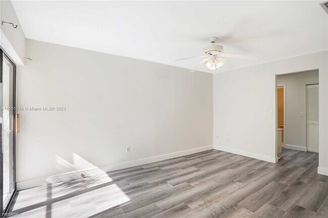 Building Photo - 3 br, 2 bath House - 3570 Magellan Cir # 2...