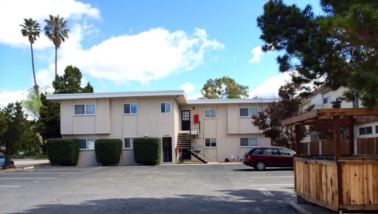 Foto principal - 390 N Chorro St