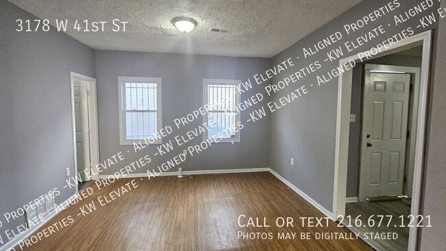 Foto del edificio - 3178 W 41st St