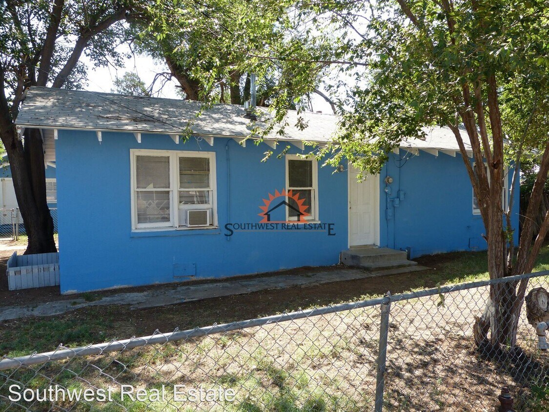 1310 Axtell St, Clovis, NM 88101 House Rental in Clovis, NM