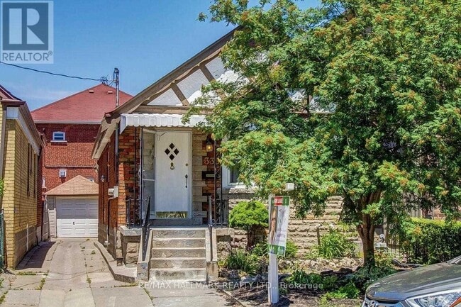 Building Photo - 330 Sammon Ave