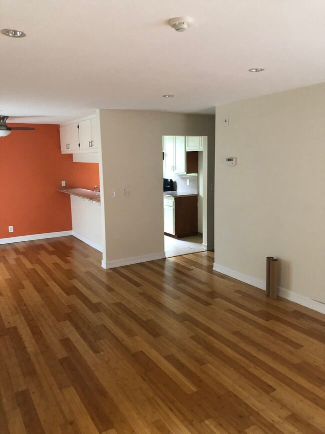 Living Room - 720 Meyer Ln