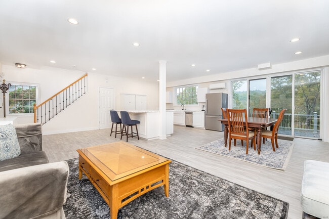 Building Photo - 235 White Deer Rocks Rd