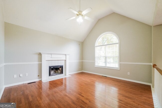 Building Photo - 5697 Newburn Ct