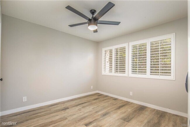 Building Photo - 5 br, 3 bath House - 28231 Somerset
