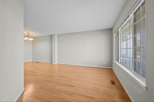 Foto del edificio - 628 Lincoln Station Dr