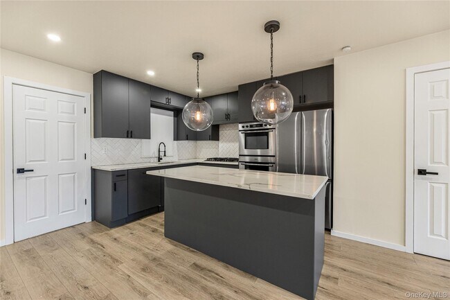 Foto del edificio - 604 Yonkers Ave