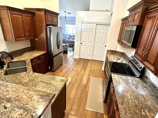 Foto del edificio - 723 W Leah Ct