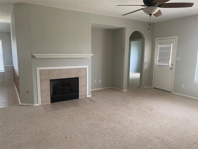 Foto del edificio - 7126 Leens Lodge Ln