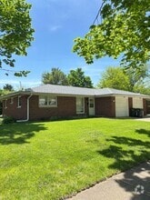 Building Photo - 1105 E Scovill St