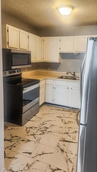 Building Photo - 9 Heights Rd NE