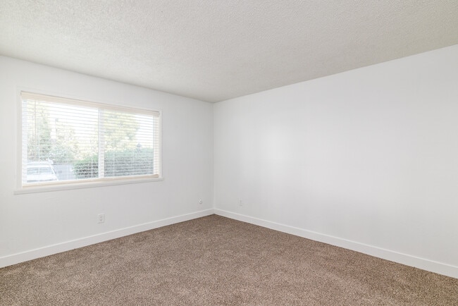 Building Photo - 412 Alameda del Prado