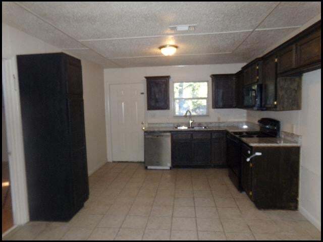 Building Photo - 13524 Marietta Dr