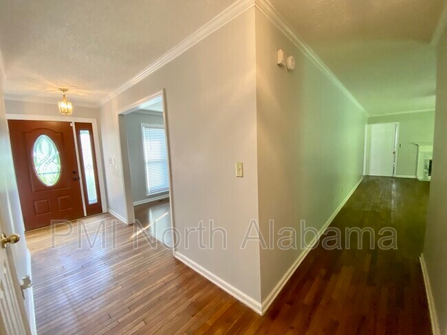 Foto del edificio - 131 Fairington Rd NW